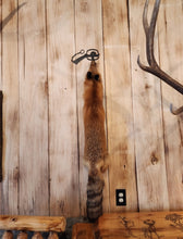Load image into Gallery viewer, Foot trap fur hanger
